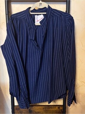 Laurence Bras Size 36 Navy Pinstripe Long-Sleeve Blouse